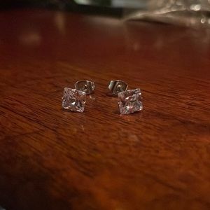 Silver square diamond studs